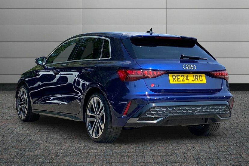 Audi A3 1.5 Tfsi 35 S Line Sportback 15 Blue #3