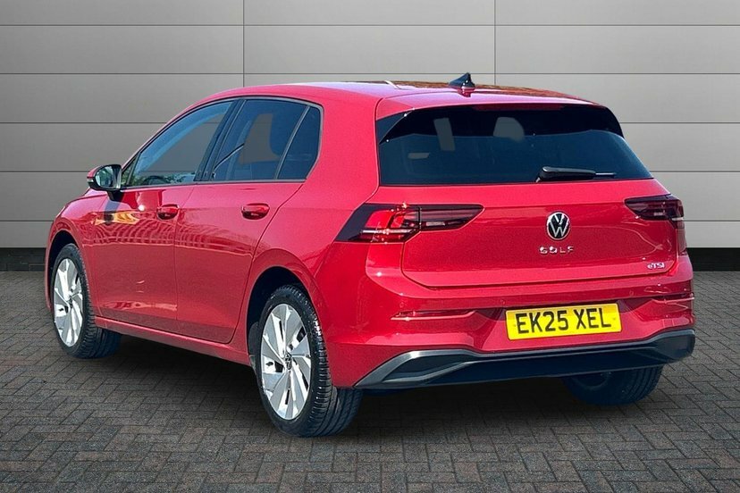 Volkswagen Golf 1.5 Etsi Mhev Match Hatchback Hybrid Ds Red #3
