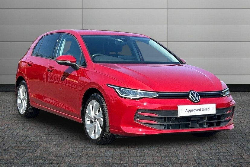 Volkswagen Golf 1.5 Etsi Mhev Match Hatchback Hybrid Ds Red