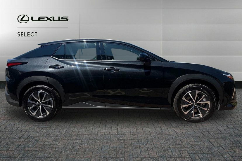 Lexus RZ 300E 150Kw Takumi 71 Kwh Estate PX25LVN Black #4