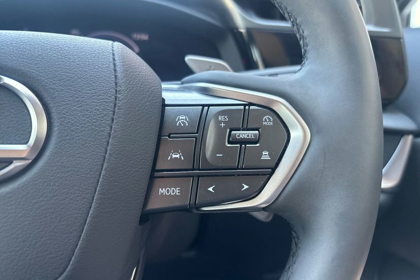 Lexus RZ 300E 150Kw Takumi 71 Kwh Estate PX25LVN Black #21