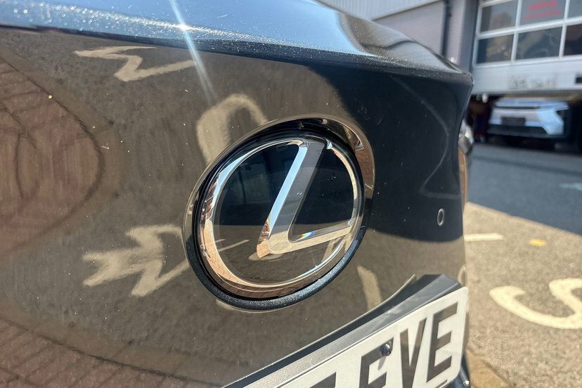 Lexus RZ 300E 150Kw Takumi 71 Kwh Estate PX25LVN Black #16
