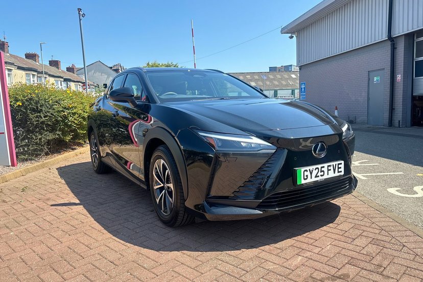 Lexus RZ 300E 150Kw Takumi 71 Kwh Estate PX25LVN Black #18