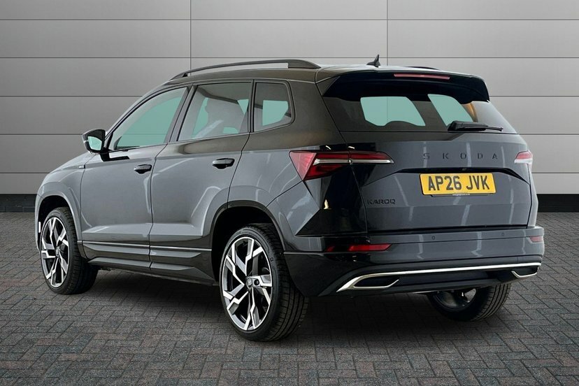 Skoda Karoq 1.5 Tsi Act Sportline Edition Black #3