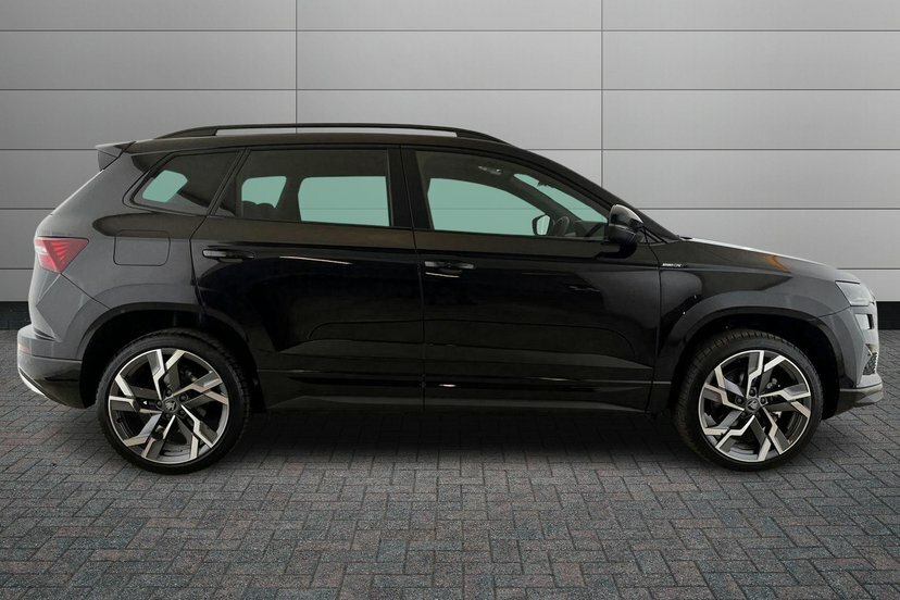 Skoda Karoq 1.5 Tsi Act Sportline Edition Black #4