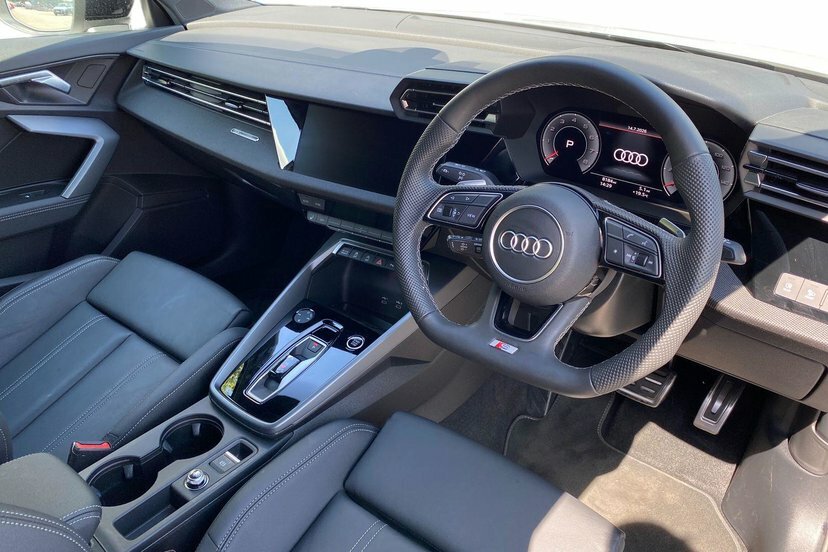 Audi A3 1.5 Tfsi 35 Black Edition Sportback S T KT25EGY White #6