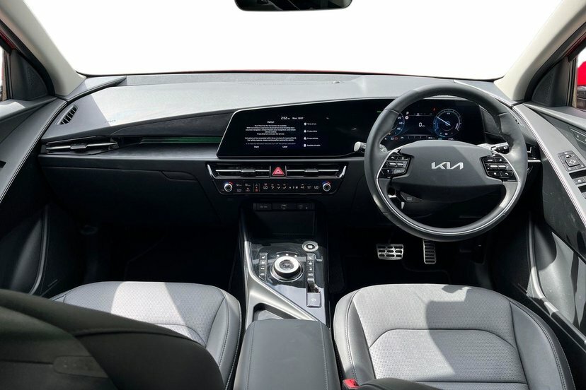 Kia Niro 1.6H Gdi Aspire Suv Hybrid Dct 136 Bhp Red #6