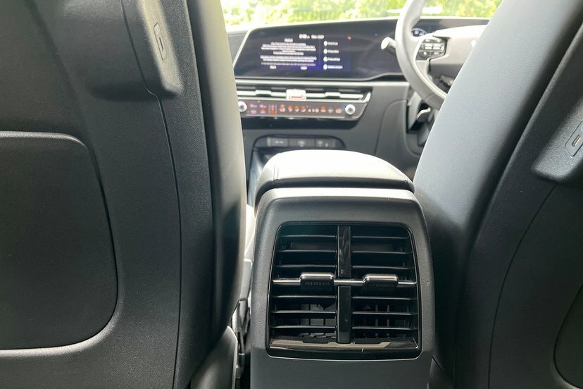Kia Niro Evolve Grey #24