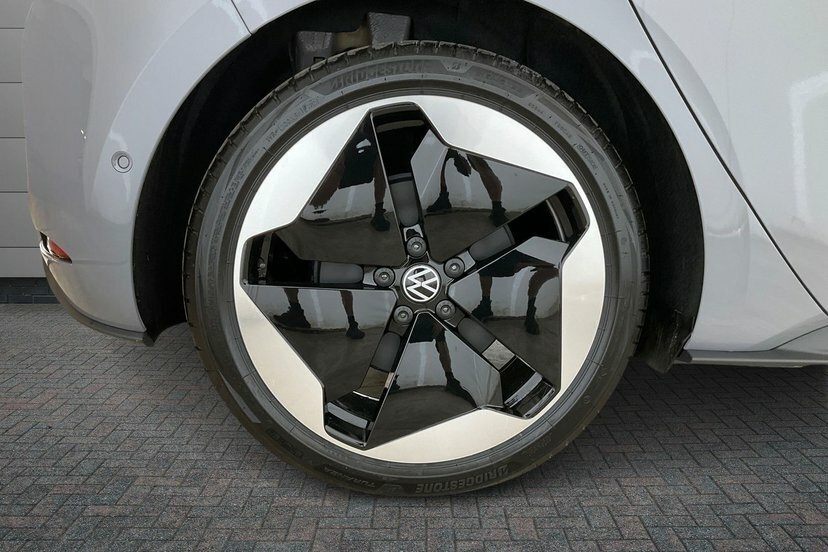 Volkswagen ID.3 Pro S 79Kwh Match AP26EYC Black #5