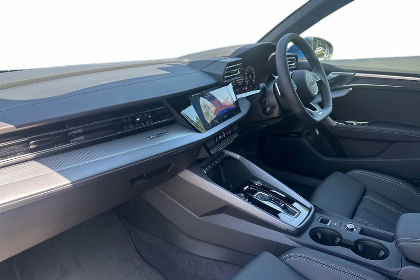 Audi A3 1.5 Tfsie S Line Sportback Plug-in Hybr Blue #2