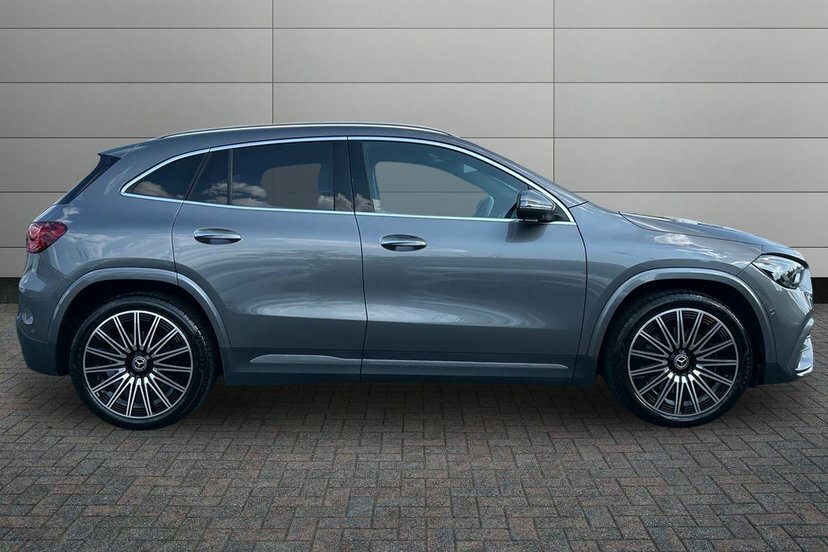 Mercedes-Benz GLA Class 2.0 Gla220d Amg Line Premium Plus Suv Grey #3
