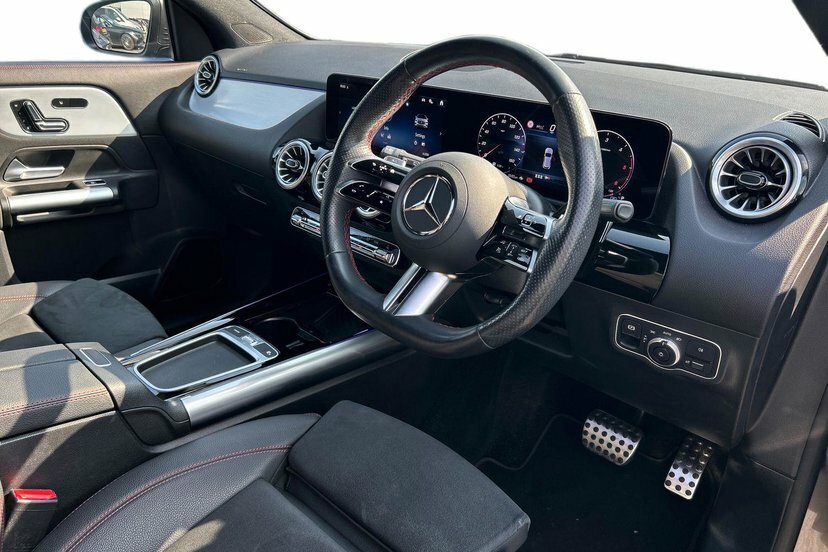 Mercedes-Benz GLA Class 2.0 Gla220d Amg Line Premium Plus Suv Grey #5