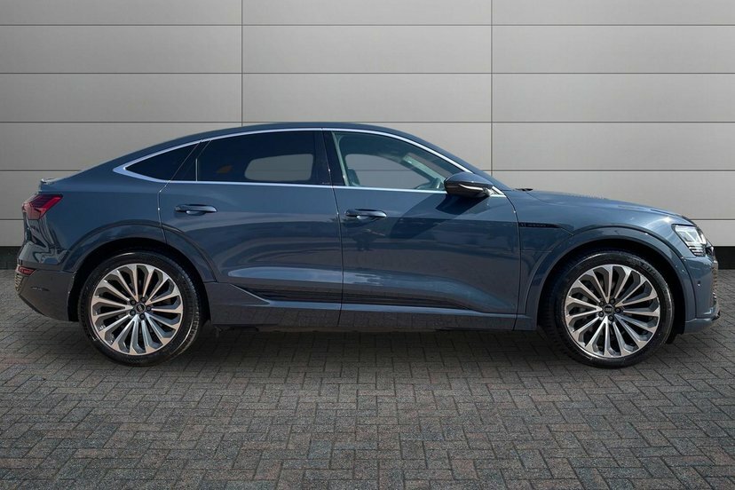 Audi Q8 e tron 55 S Line Sportback Quattro 114K NA23BZU Blue #4