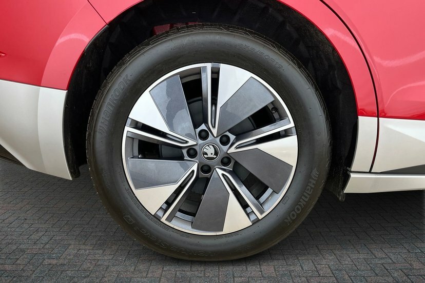 Skoda ENYAQ 82Kwh 85 Edition Red #5
