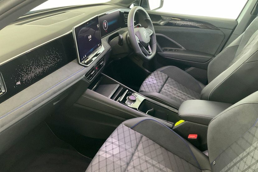 Volkswagen Tiguan 1.5 Etsi Mhev R-line Suv Hybrid Dsg 15 Silver #2