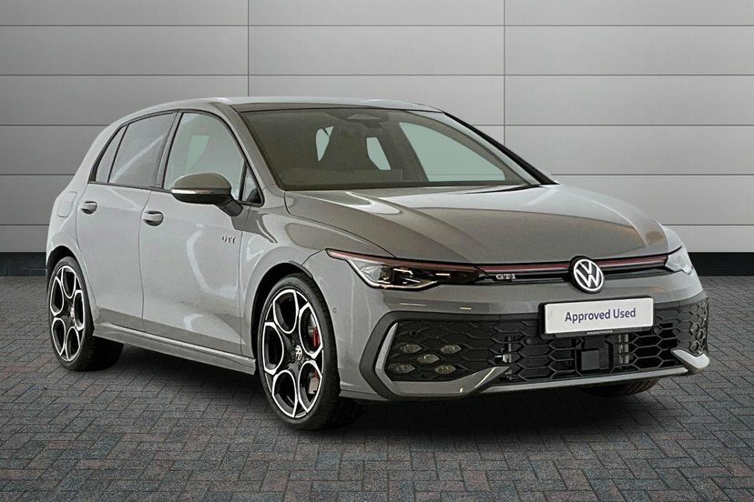 Volkswagen Golf 2.0 Tsi Gti Clubsport Hatchback Dsg 30 Black #2