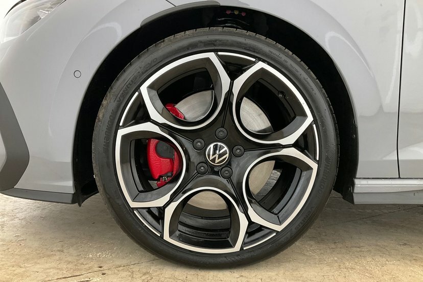 Volkswagen Golf 2.0 Tsi Gti Clubsport Hatchback Dsg 30 Black #31