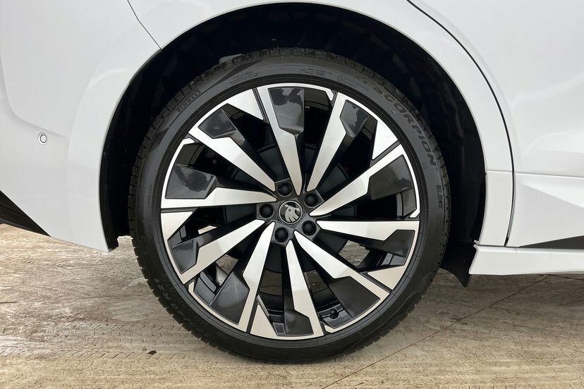 Skoda ENYAQ 210Kw 85X Sportline 82Kwh 4X4 Blue #24