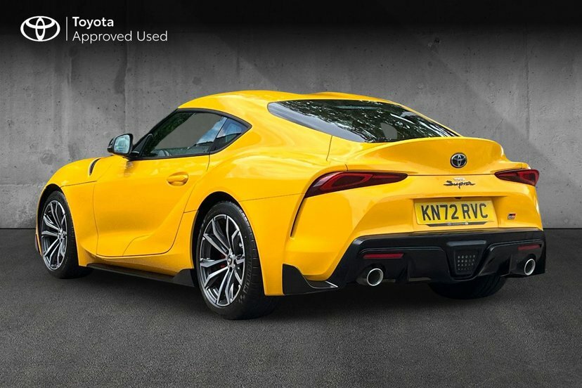 Toyota Supra 2.0T Gr Pro Coupe 258 Ps Yellow #3