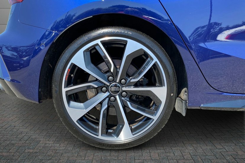Audi S3 2.0 Tfsi Black Edition Sportback S Tron Blue #5