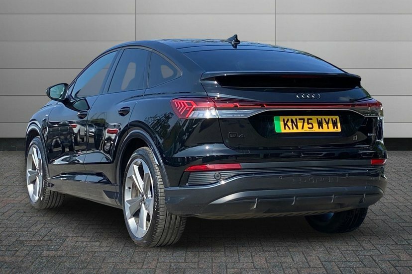 Audi Q4 E Tron 45 Black Edition Sportback Quatt KN75WYW Black #3