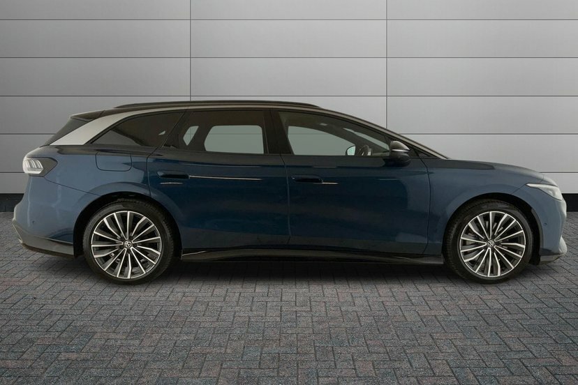 Volkswagen ID.7 Pro S 86Kwh Match Plus Tourer 2 Blue #4
