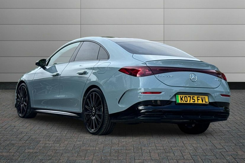 Mercedes-Benz CLA Class 1.5 Cla220h Hybrid Amg Line Premium Plus Saloon Green #2