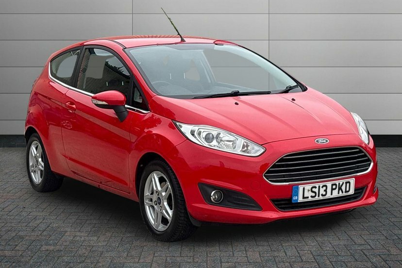 Ford Fiesta 1.0T Ecoboost Zetec Hatchback Eu Red