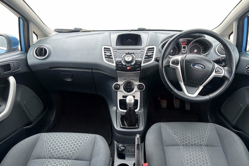 Ford Fiesta 1.6 Tdci Dpf Titanium Hatchback Blue #6