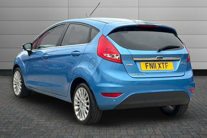 Ford Fiesta 1.6 Tdci Dpf Titanium Hatchback Blue #3