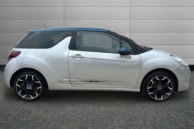 DS DS 3 1.2 Puretech Dstyle Hatchback 1 Silver #4
