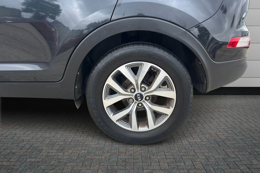 Kia Sportage 1.7 Crdi Ecodynamics 2 Suv 2Wd E Black #5