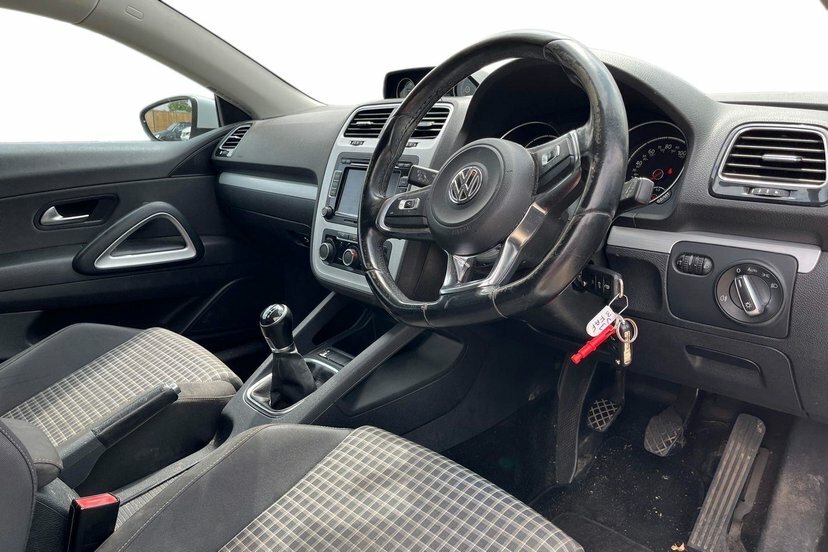Volkswagen Scirocco 1.4 Tsi Bluemotion Tech Hatchback Manua MA15FAF White #6