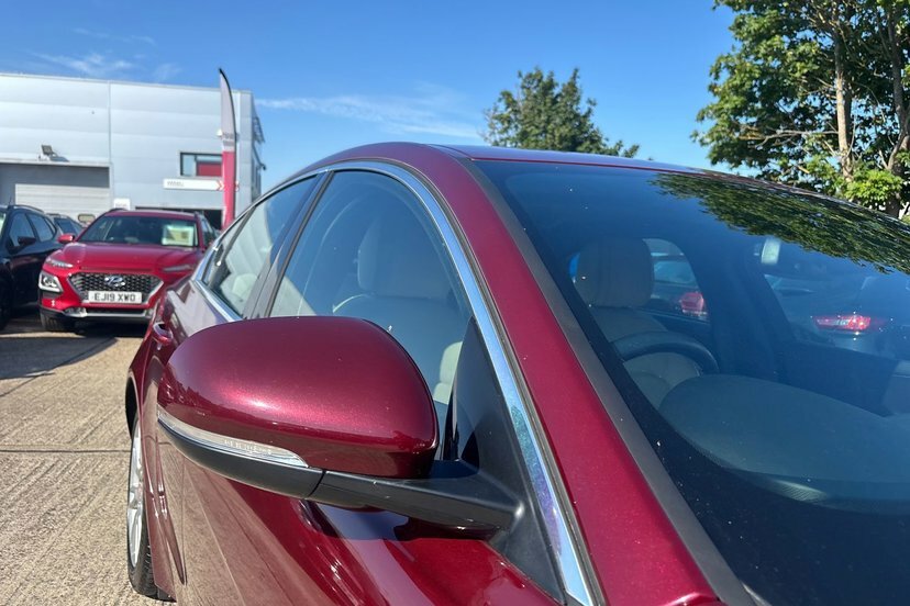 Jaguar XE 2.0 Portfolio 5 Seat Family Saloon A White #27