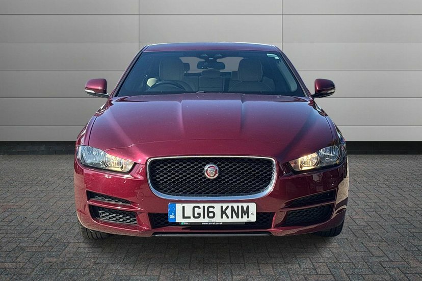 Jaguar XE 2.0 Portfolio 5 Seat Family Saloon A White #7