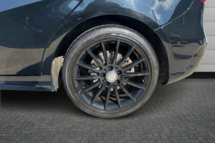 Mercedes-Benz B Class 1.5 B180d Amg Line Premium Mpv 7G-dct Black #5