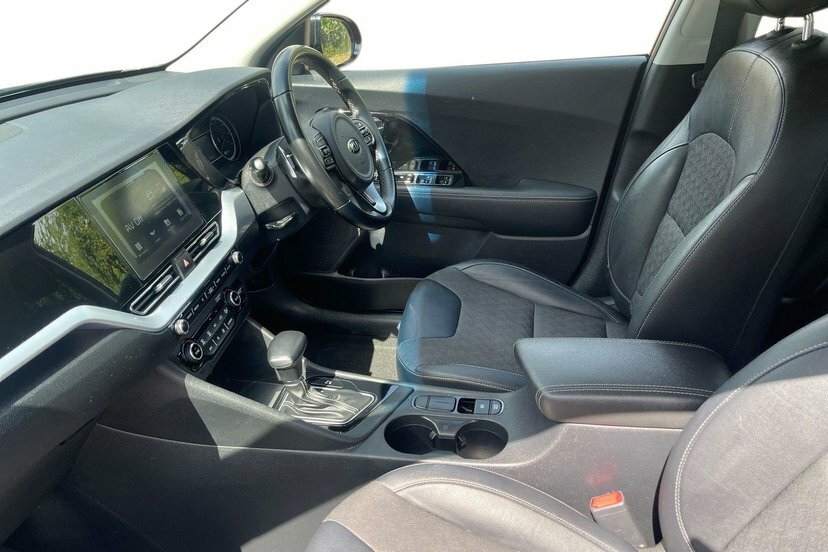 Kia Niro 1.6 Gdi 2 Suv Hybrid Dct 139 Bhp Black #2