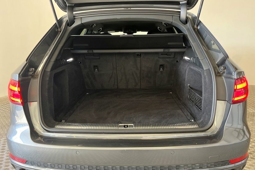 Audi A4 Avant S Line Blue #9