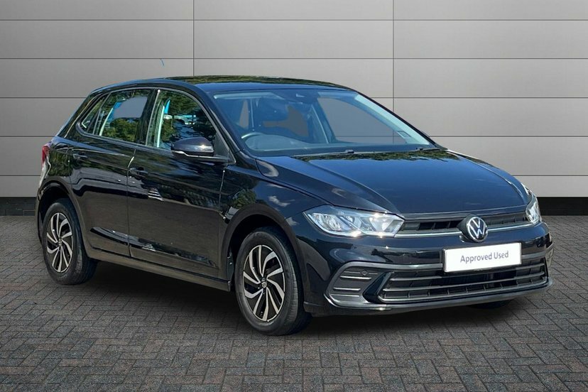 Volkswagen Polo 1.0 Tsi Life Hatchback 95 Ps Black