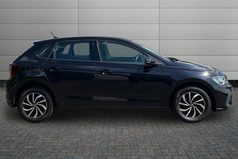 Volkswagen Polo 1.0 Tsi Life Hatchback 95 Ps MA72SXE Black #4