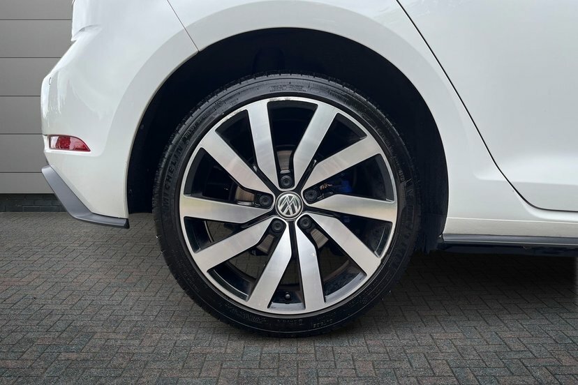 Volkswagen e-Golf 1.4 Tsi 8.7Kwh Gte Advance Hatchback Pl White #5