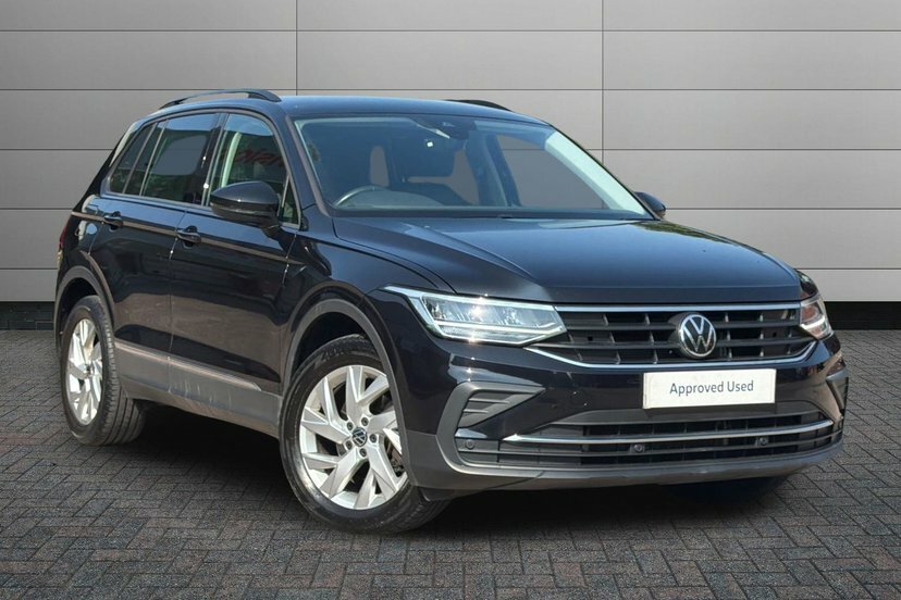 Volkswagen Tiguan 1.5 Tsi Life Suv 150 Ps Black