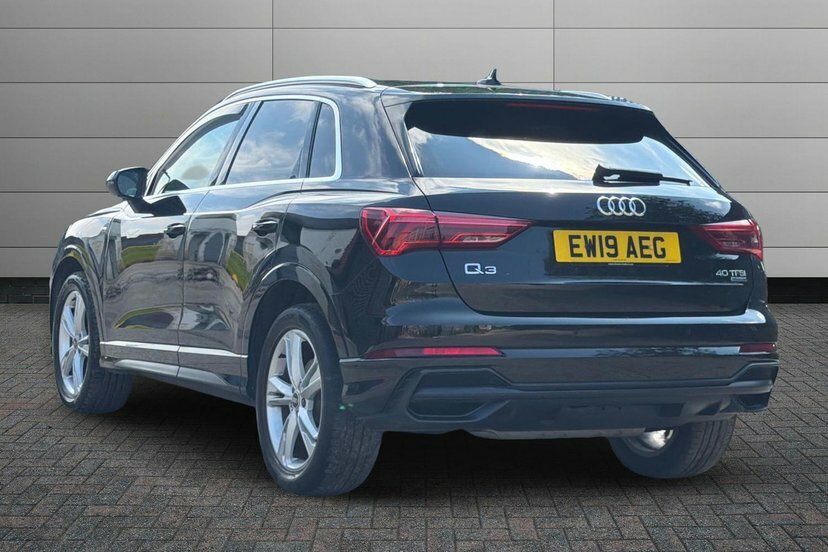 Audi Q3 2.0 Tfsi 40 S Line Suv S Tronic Quattro Black #3