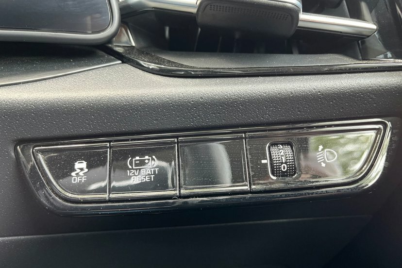Kia Niro Kia Niro 1.6H Gdi 4 Suv Hybrid Dct Euro Grey #30