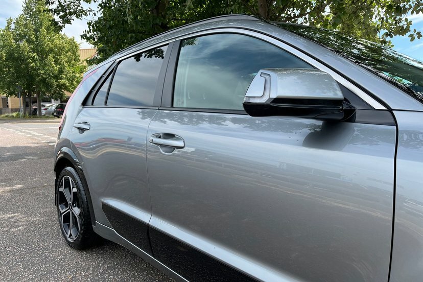 Kia Niro Kia Niro 1.6H Gdi 4 Suv Hybrid Dct Euro Grey #14