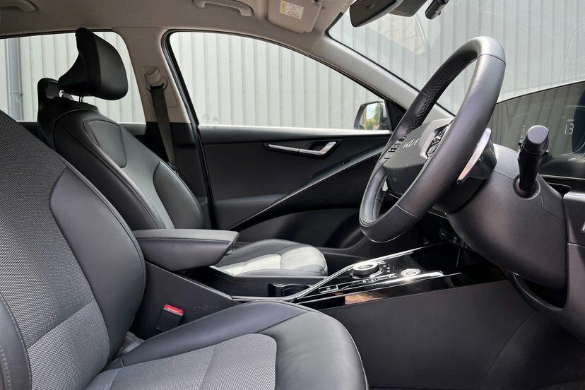 Kia Niro Kia Niro 1.6H Gdi 4 Suv Hybrid Dct Euro Grey #39