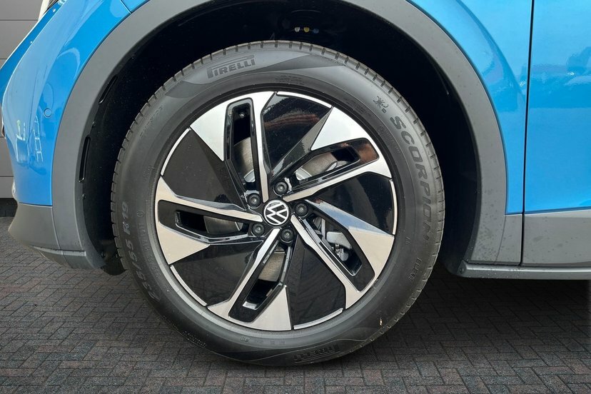 Volkswagen ID.4 Pro 77Kwh Match Suv 286 Ps #5