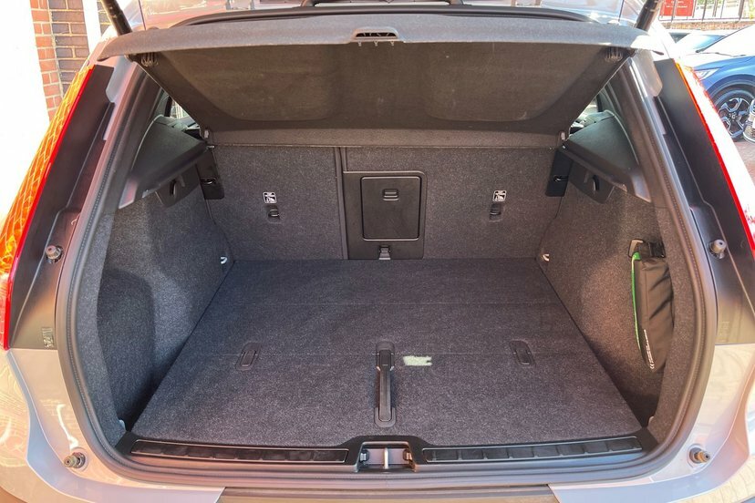 Volvo XC40 Ultra, B4 Mild Hybrid, Darkpan Roof-360 C  #9