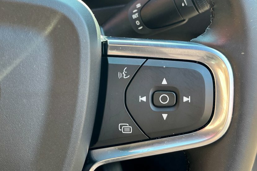 Volvo XC40 Ultra, B4 Mild Hybrid, Darkpan Roof-360 C  #17