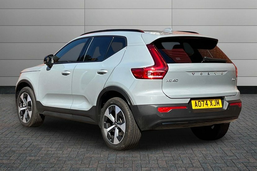 Volvo XC40 2.0 B4 Mhev Plus Dark Suv Hybrid Dct Au Grey #3